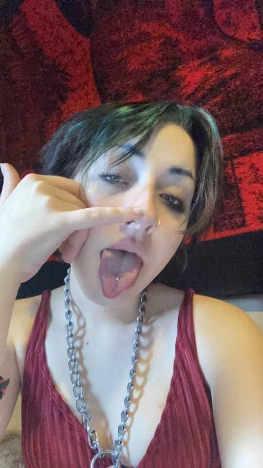 Hi guys💋✦️🖐✦💋. My name is lucy   ,I live alone in my home, an appointment time in a low rate including 💋 💦. 👅Dgoggy Style/👅69 - Image 3